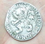 серебряная монета талер 1617 года, редкая коллекционная